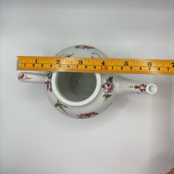 Vintage 1985 Victoria & Albert Museum Franklin Mint Porcelain Bow Mini Teapot - Picture 7 of 9